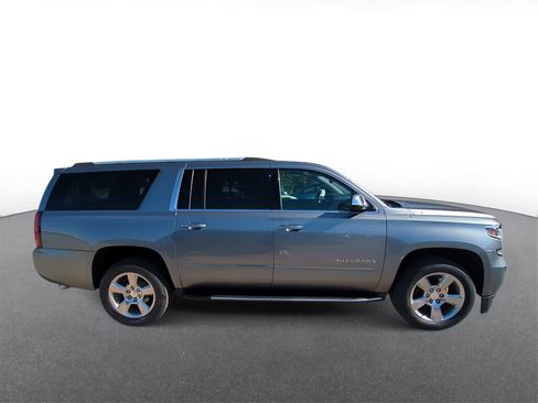 Used 2020 Chevrolet Suburban Premier image 9
