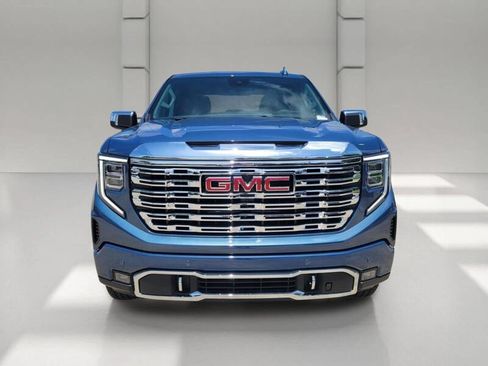 New 2026 GMC Sierra 1500 Denali w/ Denali Reserve Package AWD/4WD image 2