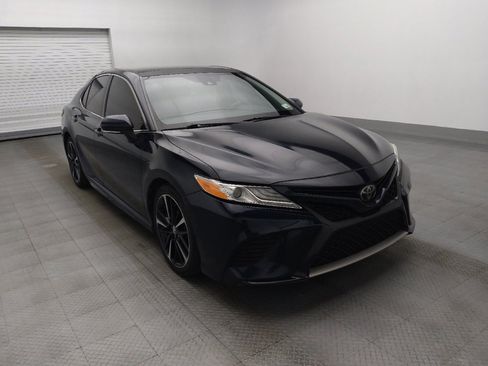 Used 2020 Toyota Camry XSE FWD image 13