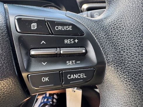Used 2019 Hyundai Veloster 2.0 FWD image 18