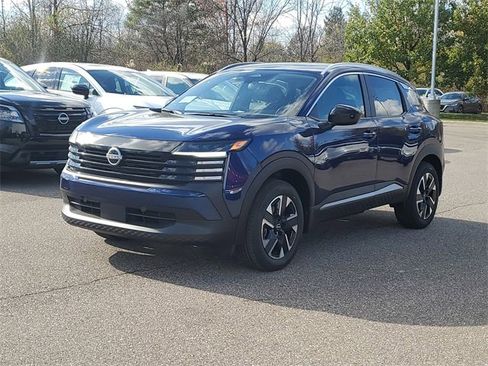 New 2026 Nissan Kicks SV image 2