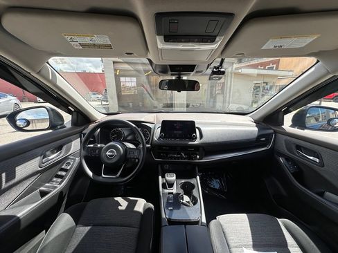 Certified 2023 Nissan Rogue SV FWD image 17
