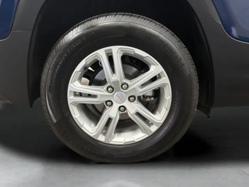 Used 2023 GMC Terrain SLE w/ LPO, Floor Liner Package AWD/4WD image 24