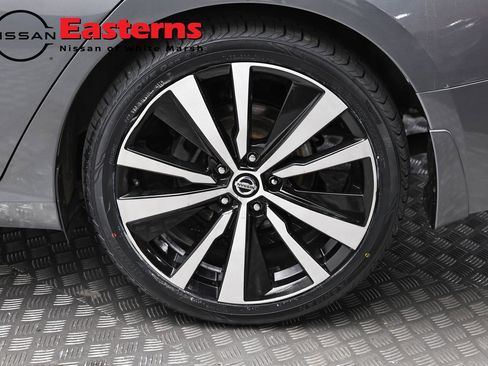 Used 2020 Nissan Altima 2.5 SR FWD image 8