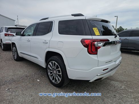 Used 2023 GMC Acadia Denali AWD/4WD image 9