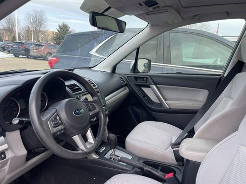 Used 2017 Subaru Forester 2.5i Premium w/ All-Weather Package image 4