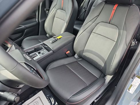 New 2026 Nissan Sentra SR FWD image 17