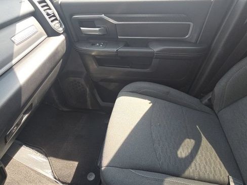 Used 2025 RAM 2500 Big Horn AWD/4WD image 27