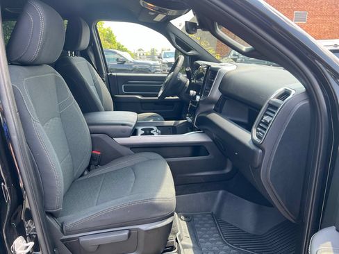 Used 2025 RAM 2500 Big Horn AWD/4WD image 27