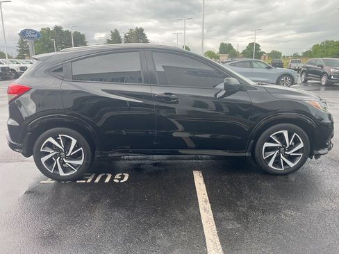 Used 2019 Honda HR-V Sport image 6