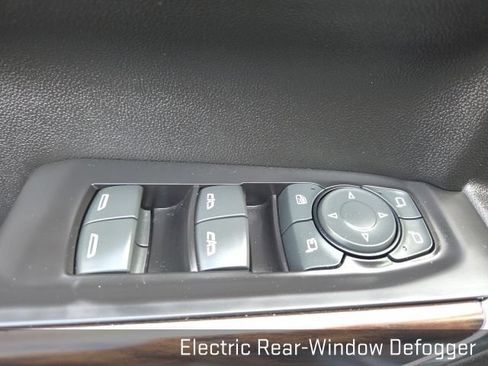 Used 2019 GMC Sierra 1500 SLT w/ SLT Convenience Package AWD/4WD image 34