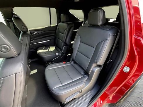 New 2026 Chevrolet Traverse LT w/ Driver Confidence Package image 11