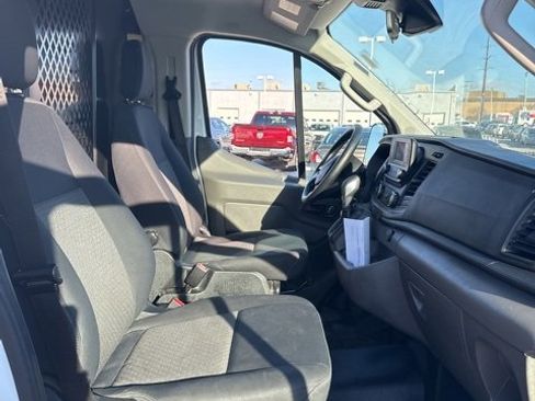 Used 2024 Ford Transit 250 Low Roof w/ Exterior Upgrade Package image 9