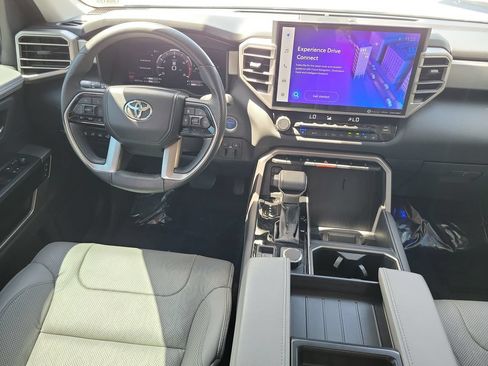 Used 2024 Toyota Tundra Limited AWD/4WD image 26
