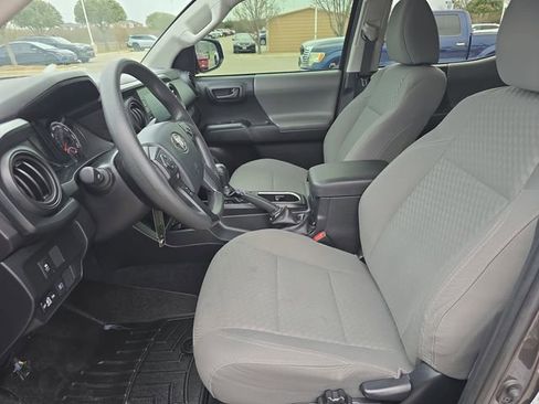 Used 2020 Toyota Tacoma SR w/ SR Convenience Package image 14