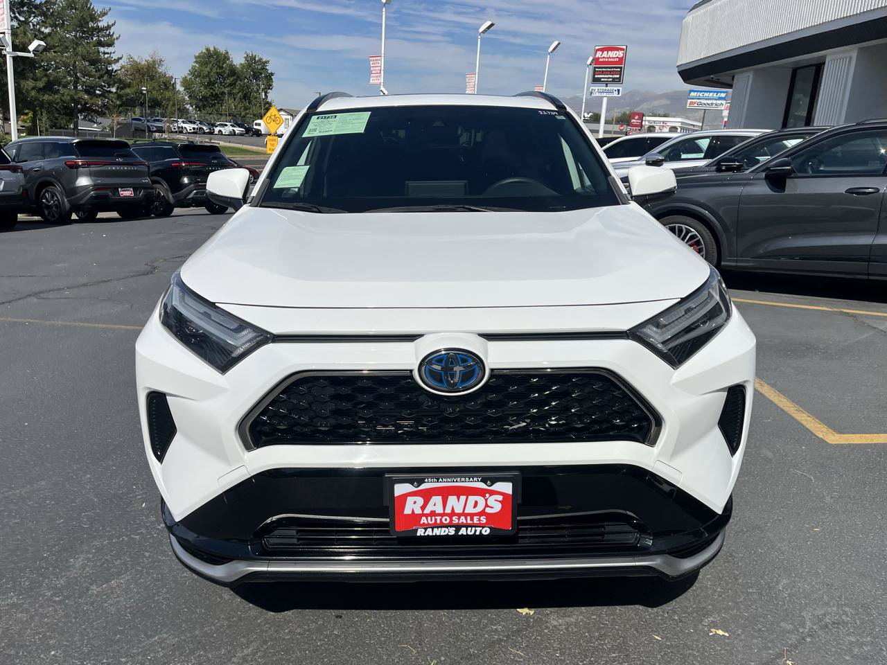 Used 2022 Toyota RAV4 SE w/ Weather & Moonroof Package AWD/4WD image 13