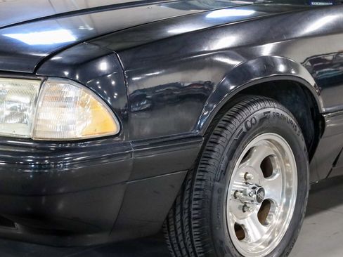 Used 1993 Ford Mustang LX image 15