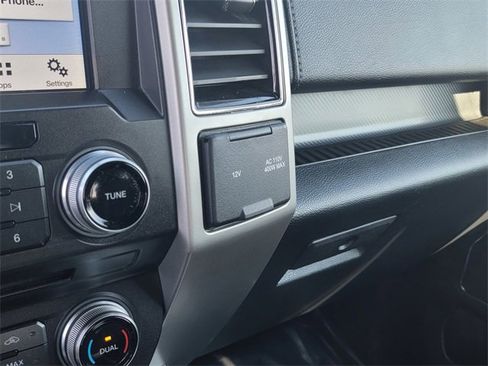 Certified 2018 Ford F150 Lariat w/ Equipment Group 502A Luxury image 21