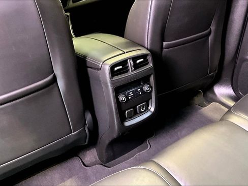 Used 2019 Buick Envision Premium AWD/4WD image 11