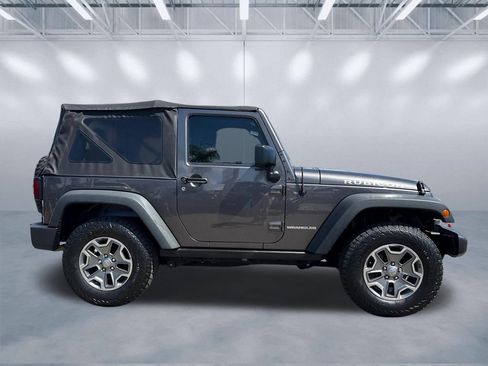 Used 2014 Jeep Wrangler Rubicon w/ Power Convenience Group AWD/4WD image 3
