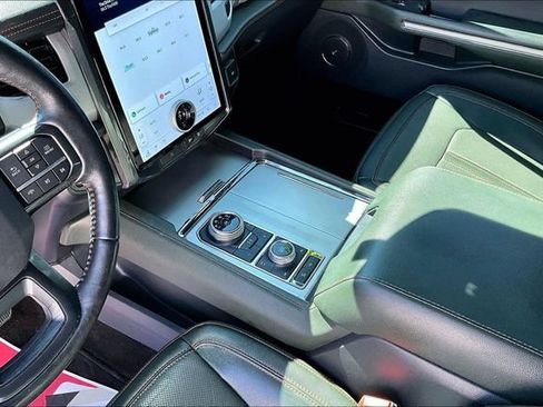 Used 2022 Ford Expedition Timberline AWD/4WD image 18
