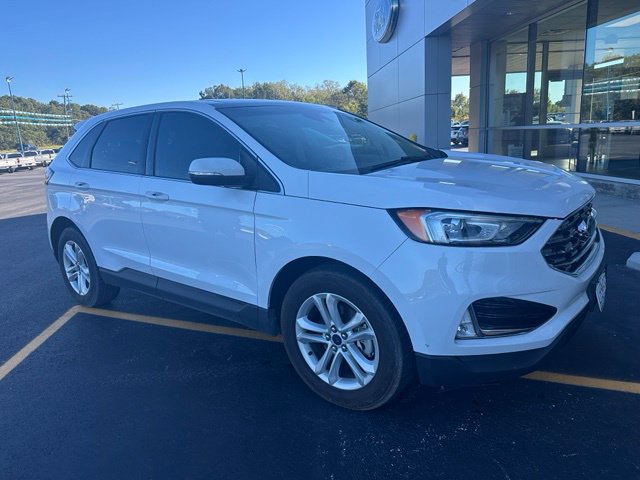 Used 2020 Ford Edge SEL w/ Cold Weather Package FWD image 2