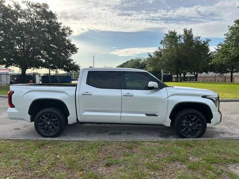 Used 2025 Toyota Tundra Platinum AWD/4WD image 7