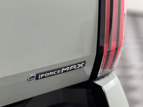 Used 2025 Toyota Tundra Platinum w/ Tow Tech Package image 12