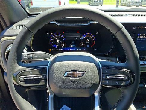 New 2026 Chevrolet Colorado ZR2 AWD/4WD image 11