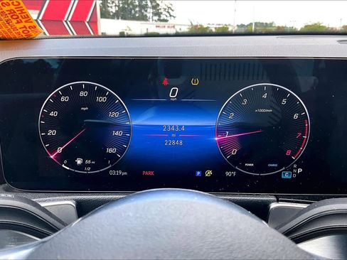 Used 2025 Mercedes-Benz GLB 250 image 26