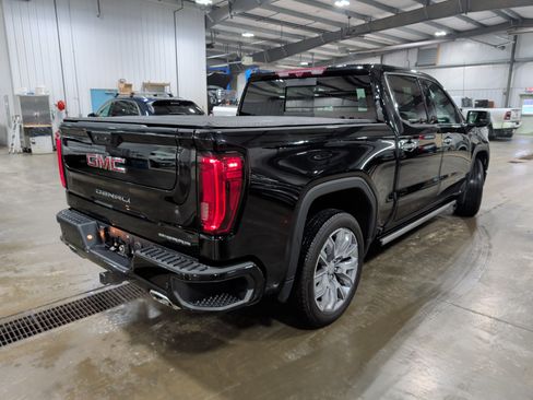 Used 2023 GMC Sierra 1500 Denali w/ Denali Reserve Package image 3