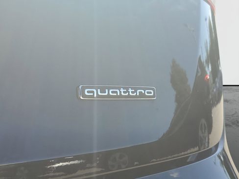 Used 2023 Audi Q5 2.0T Premium w/ Convenience Package AWD/4WD image 8