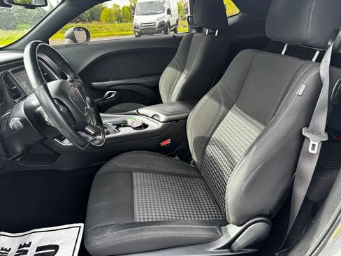 Certified 2019 Dodge Challenger SXT w/ Driver Convenience Group RWD image 18
