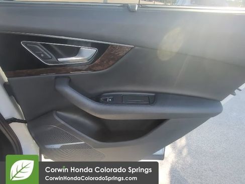 Used 2017 Audi Q7 3.0T Prestige w/ Prestige Package AWD/4WD image 29