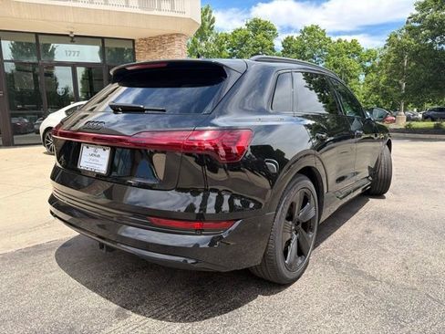 Used 2023 Audi e-tron Premium Plus AWD/4WD image 7