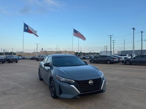 Used 2024 Nissan Sentra SV w/ All-Weather Package FWD image 2