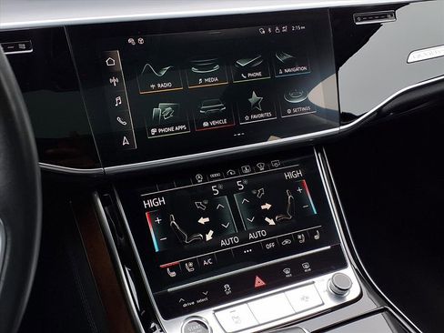 Used 2022 Audi A8 L 3.0T w/ Luxury Package image 8