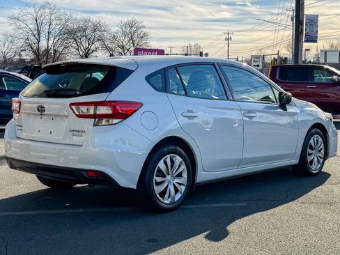Used 2017 Subaru Impreza 2.0i image 4