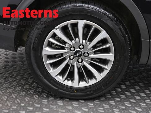 Used 2022 Lincoln Nautilus AWD w/ Premium Package image 30