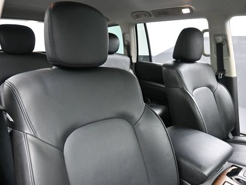Used 2022 Nissan Armada SL w/ Captain's Chairs Package AWD/4WD image 31
