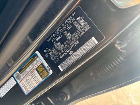 Used 2025 Kia Seltos S image 27