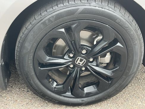 Used 2025 Honda Accord SE image 9