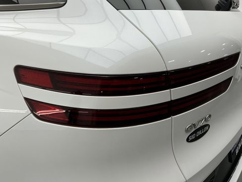 Used 2023 Genesis GV70 3.5T Sport w/ Sport Prestige Package image 21