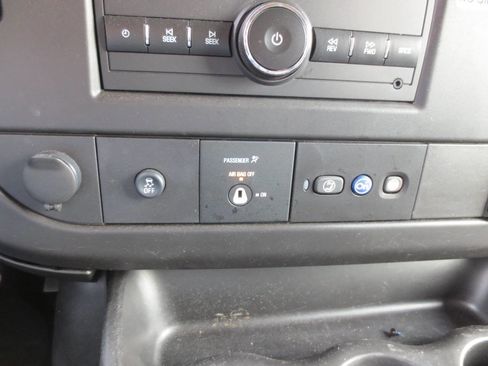 Used 2022 Chevrolet Express 2500 w/ Driver Convenience Package RWD image 17