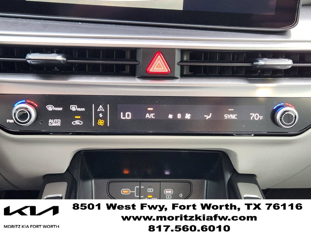 Certified 2025 Kia Sorento S AWD/4WD image 18