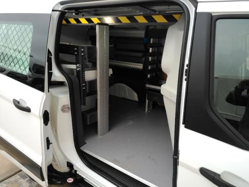 Used 2023 Ford Transit Connect XL image 6