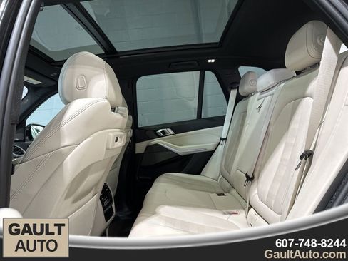 Used 2021 BMW X5 xDrive40i w/ Premium Package image 15