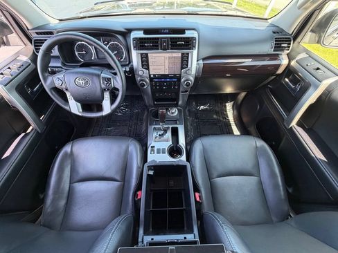 Used 2022 Toyota 4Runner Limited AWD/4WD image 18