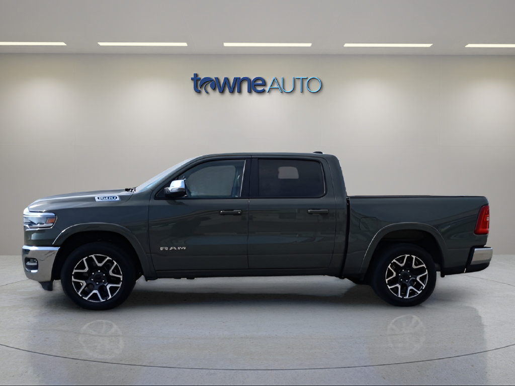 Used 2026 RAM 1500 Laramie AWD/4WD image 3