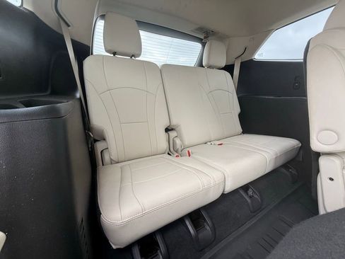 Used 2023 Buick Enclave Essence w/ Experience Buick Package image 34